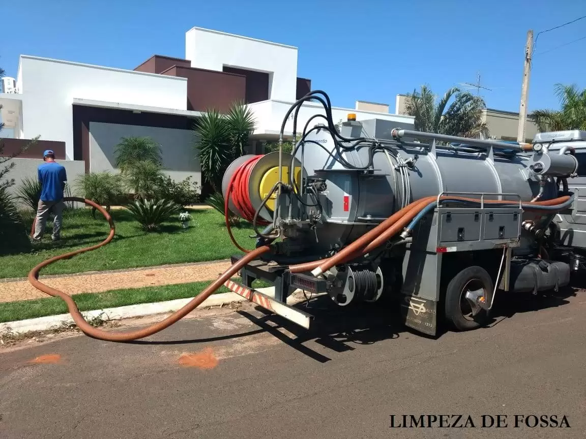 Desentupidora e Limpeza de Fossa